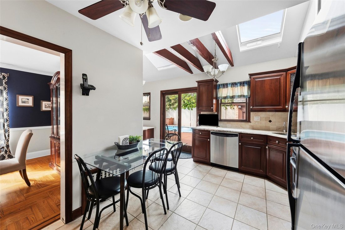 House in West Hempstead, New York, United States 2 - 19105234