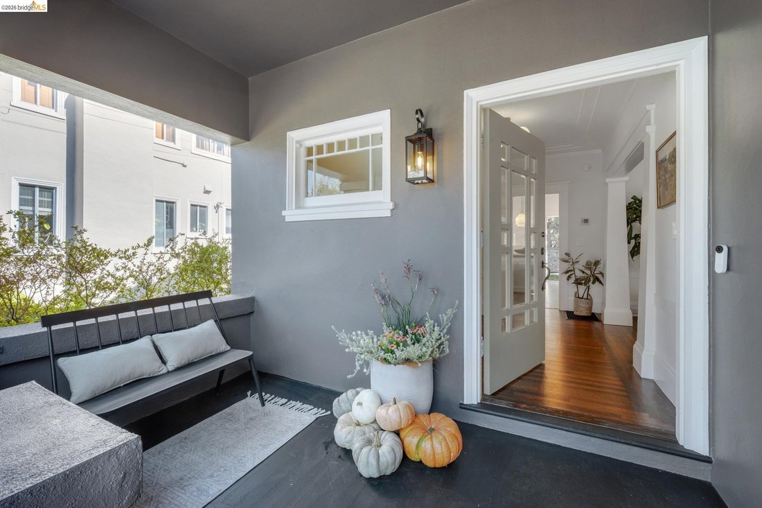 House in Oakland, California, United States 3 - 19103843