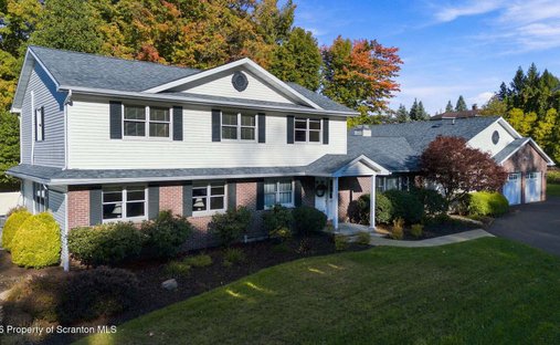 House in Clarks Summit, Pennsylvania, United States 1