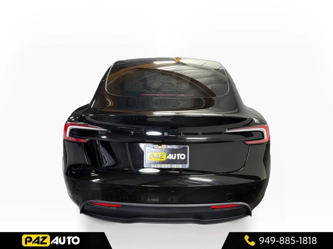 Sedan in Laguna Hills, CA, United States 4 - 19105744
