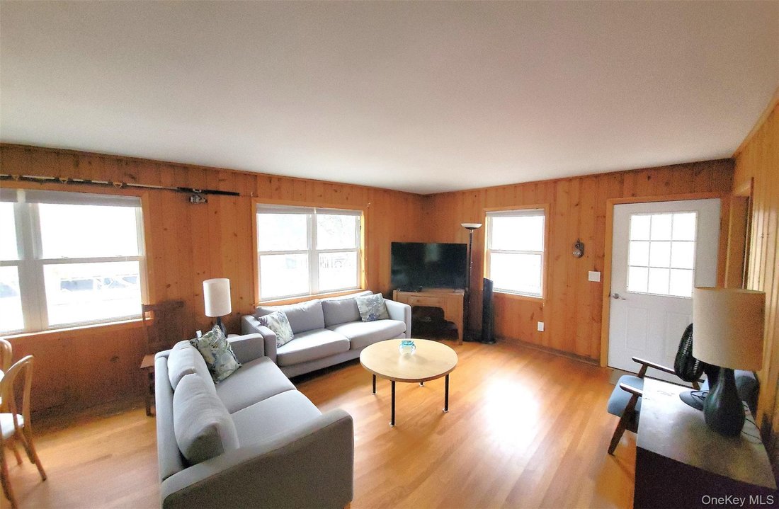 Casa a Bay Shore, New York, Stati Uniti 1 - 19104437