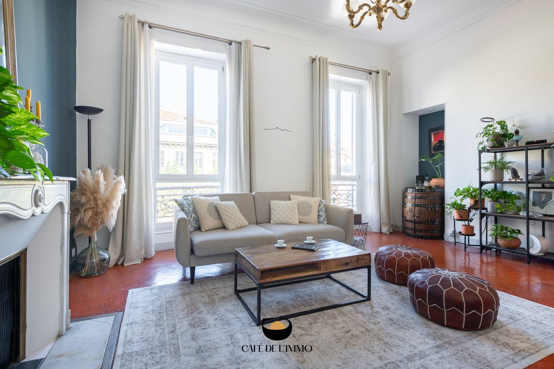Apartment in Castellane, 6e Arrondissement, Marseille 3 - 19105197
