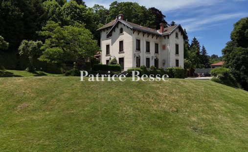 Haus in Saint-Bonnet-le-Château, Auvergne-Rhone-Alpen, Frankreich 1