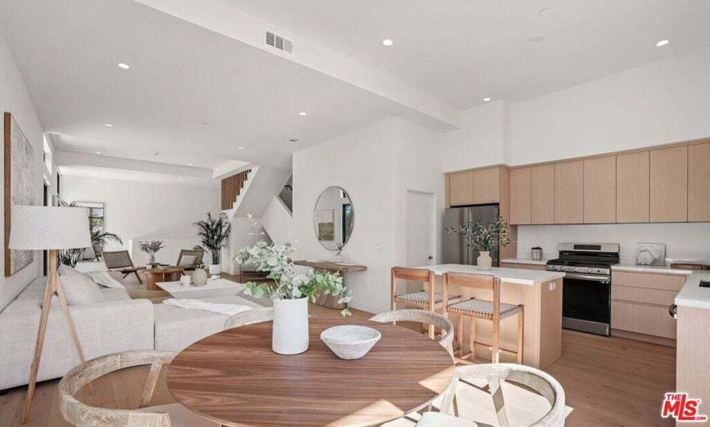 Andere in Culver City, Kalifornien, Vereinigte Staaten 5 - 19104016