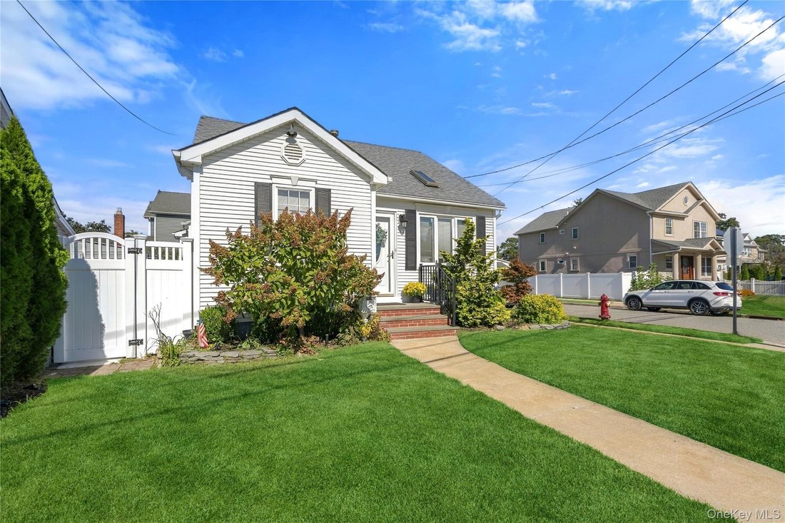 House in Bellmore, New York, United States 4 - 19105208