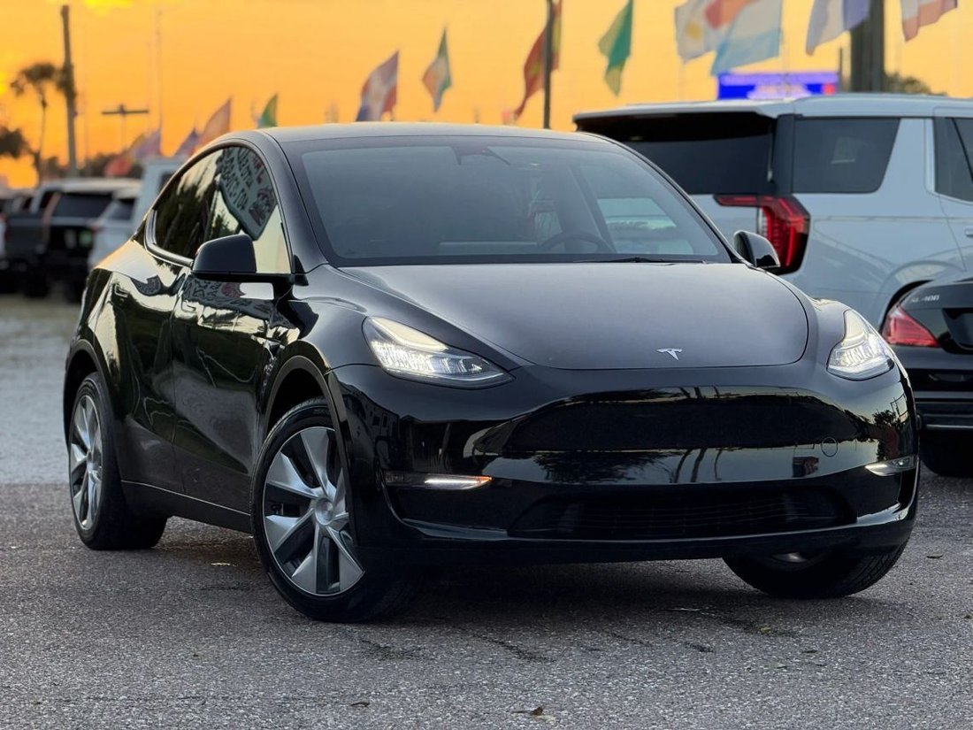 Suv in Orlando, FL, United States 1 - 19105816