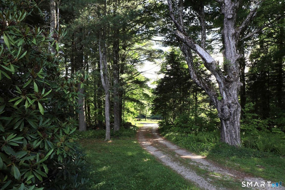 House in Winsted, Connecticut, United States 2 - 19103532