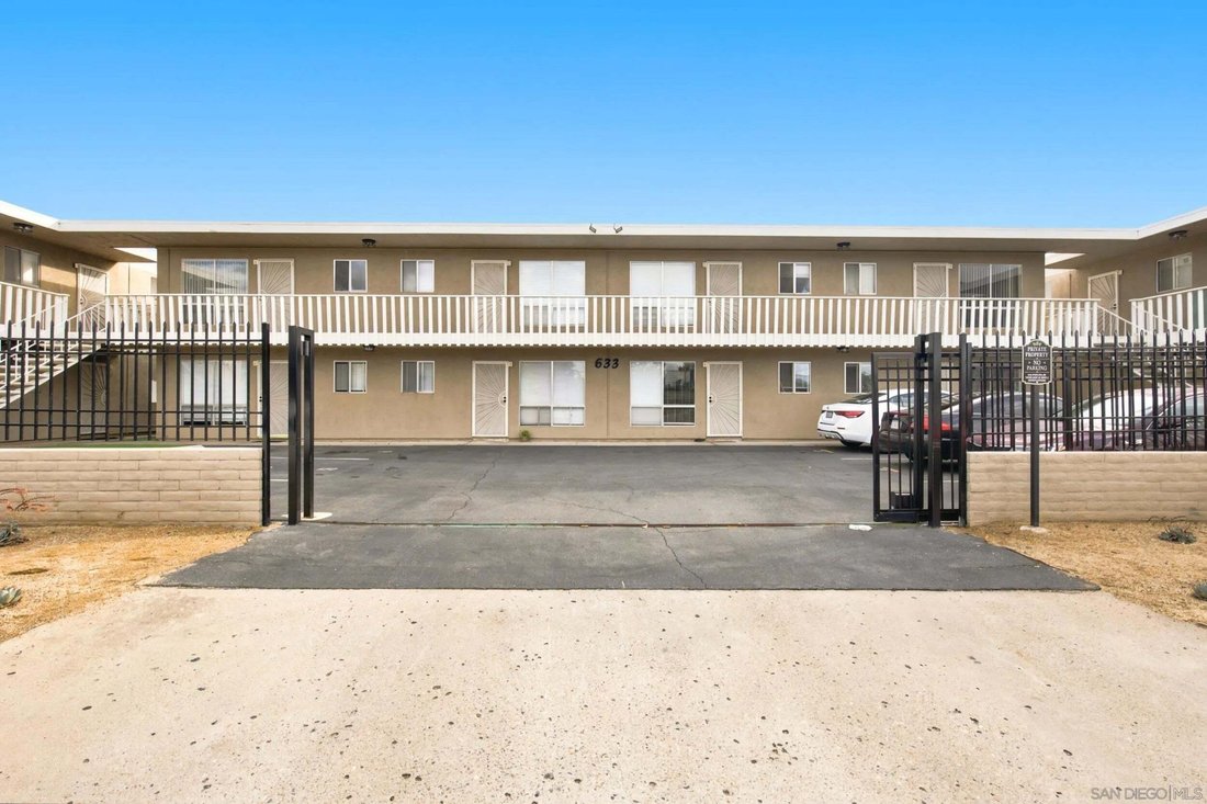 El Cajon, California, United States 3 - 19104592