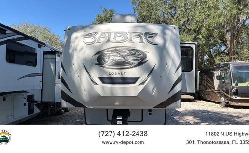 2019 Sabre by Forest River Sabre Fifth Wheel 36FRP in Thonotosassa, FL, United States 1