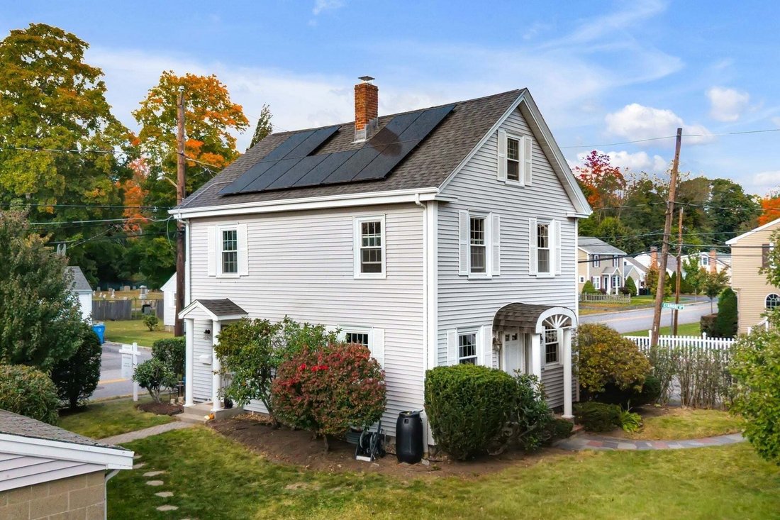 House in Waltham, Massachusetts, United States 3 - 19105484