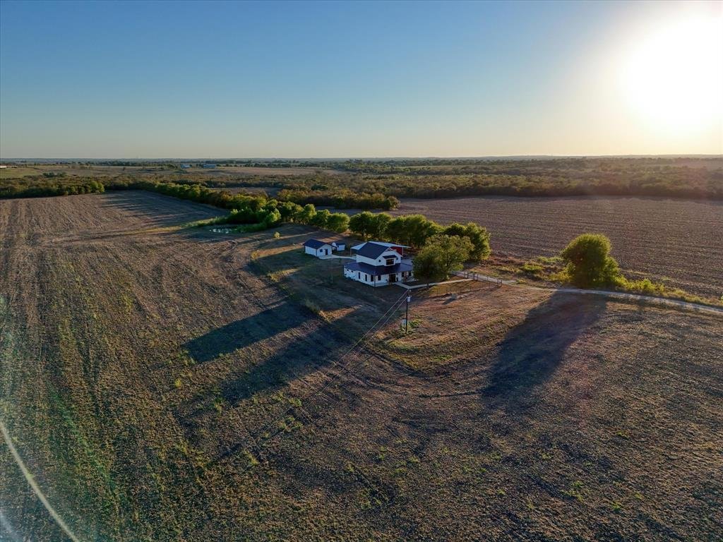 House in Burlington, Texas, United States 2 - 19104935