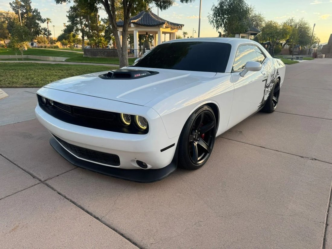 Coupe in Phoenix, AZ, United States 1 - 19105782