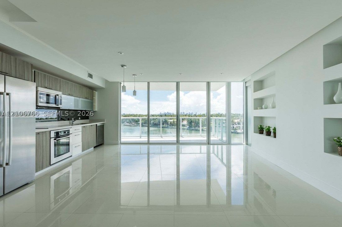 Condo in Miami Beach, Florida, United States 2 - 19103809