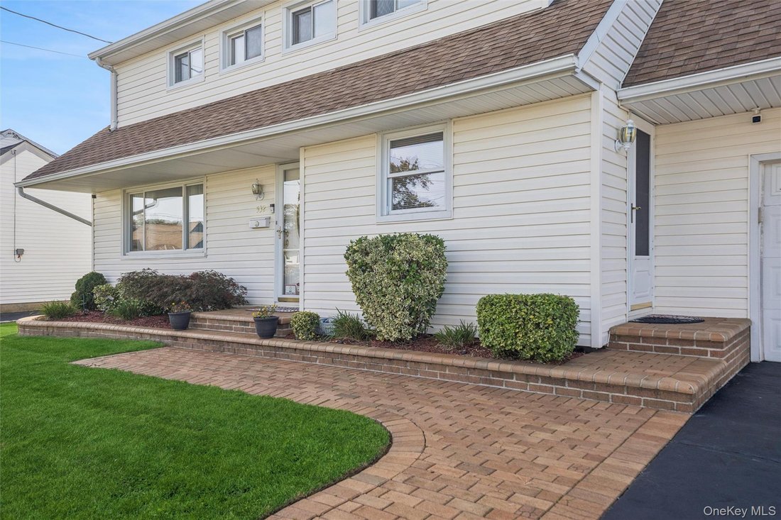 House in West Islip, New York, United States 5 - 19105244