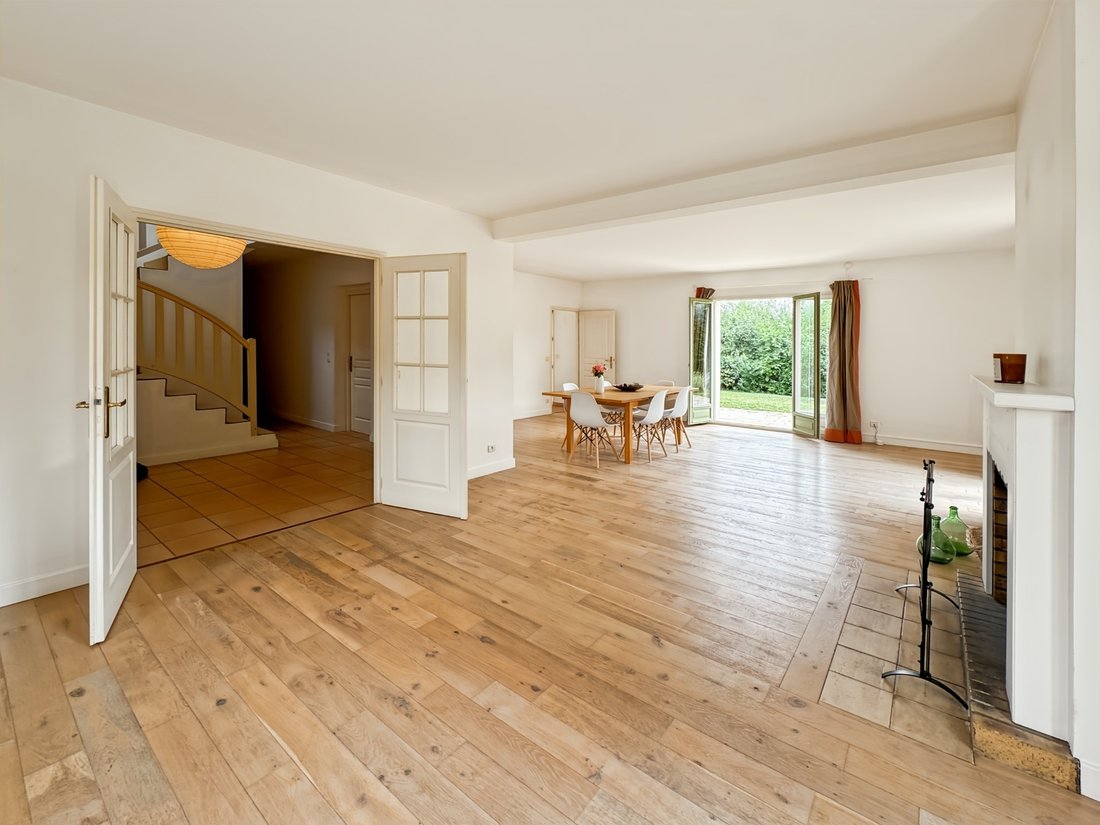 Maison à Cessy, Auvergne-Rhône-Alpes, France 3 - 19105377