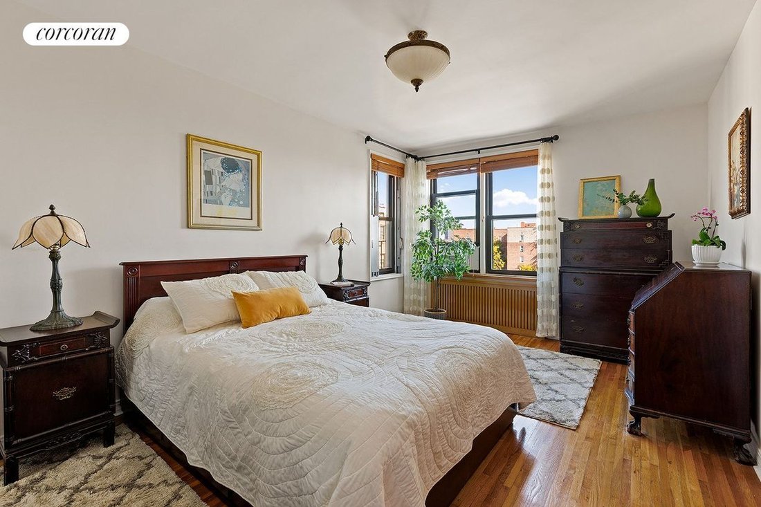 Co Op in New York, New York, United States 4 - 19103108