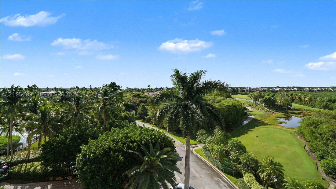 Condo in Coral Gables, Florida, United States 5 - 19103824