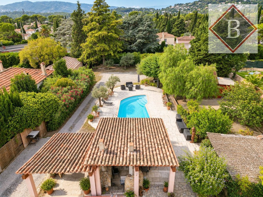 Casa a Mougins, Provenza-Alpi-Costa Azzurra, Francia 2 - 19106604