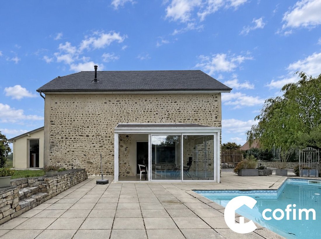 House in Artigueloutan, Nouvelle-Aquitaine, France 2 - 19106628