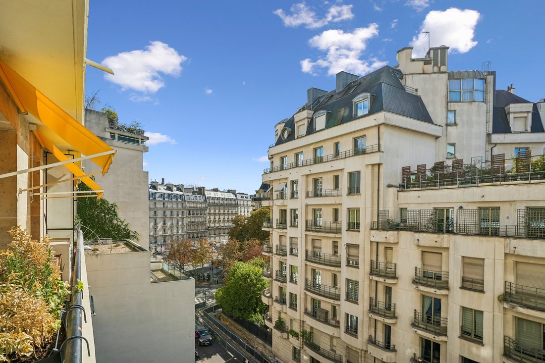 Apartment in Bois de Boulogne, Paris 16e Arrondissement, Paris 4 - 19106285