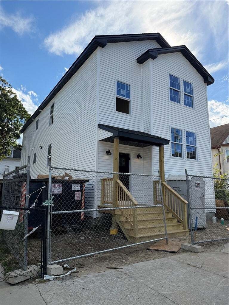 Providence, Rhode Island, United States 1 - 19103505