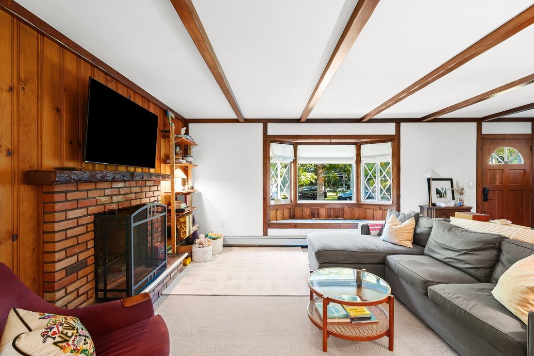 House in East Hampton, New York, United States 4 - 19105211