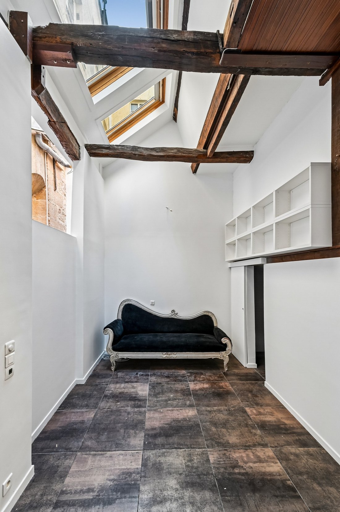 Apartment in Saint Germain l'Auxerrois, Paris 1er Arrondissement, Paris 4 - 19106425