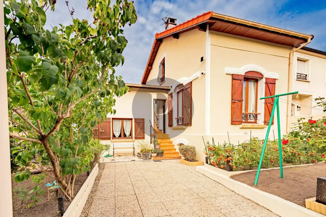Maison à Cachan, Île-de-France, France 1 - 19105149