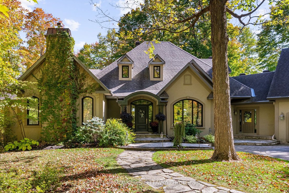 Haus in Ottawa, Ontario, Kanada 1 - 19105500