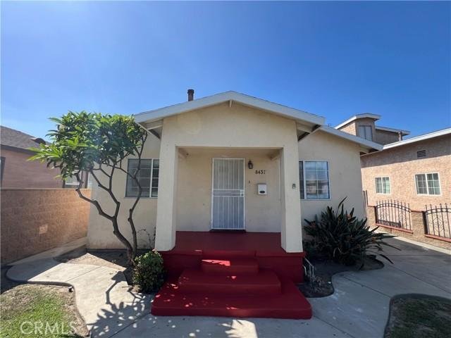 House in South Gate, California, United States 2 - 19103148