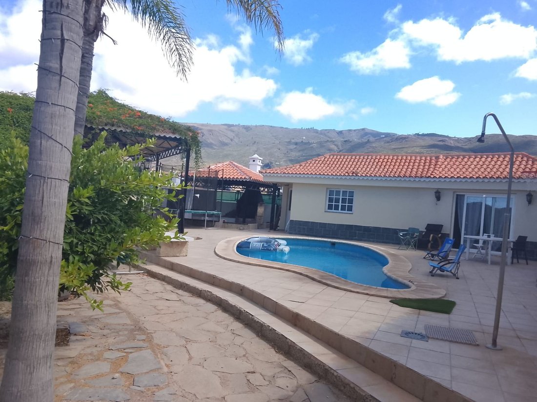 Chalet in Arona, Canary Islands, Spain 4 - 19103330