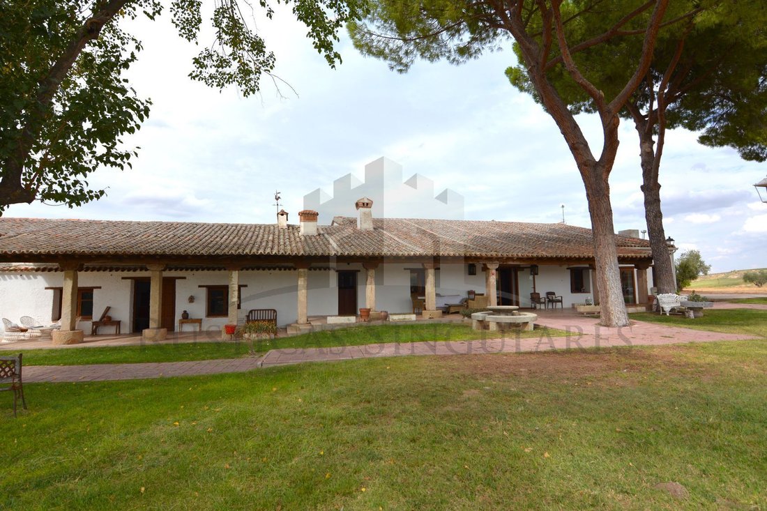 Estate in Toledo, Castile-La Mancha, Spain 3 - 19104432