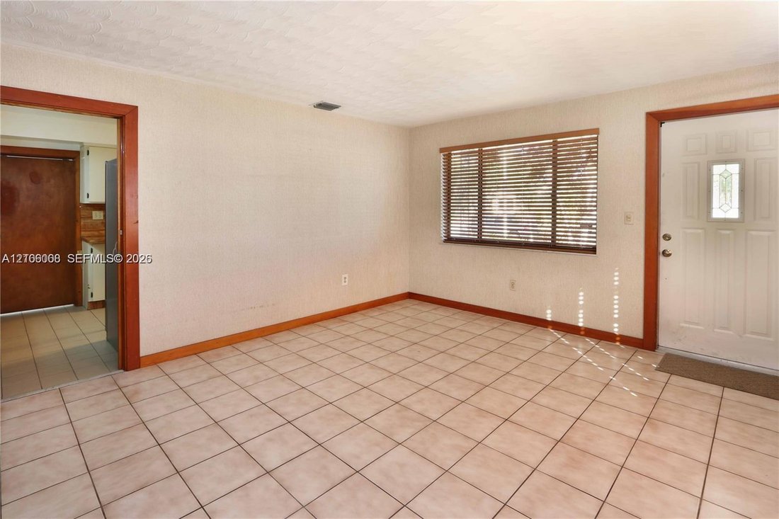 Casa en Hialeah, Florida, Estados Unidos 4 - 19105230
