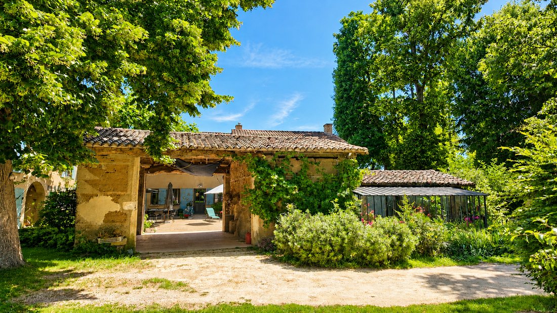 House in Sainte-Euphemie, Auvergne-Rhône-Alpes, France 1 - 19103599