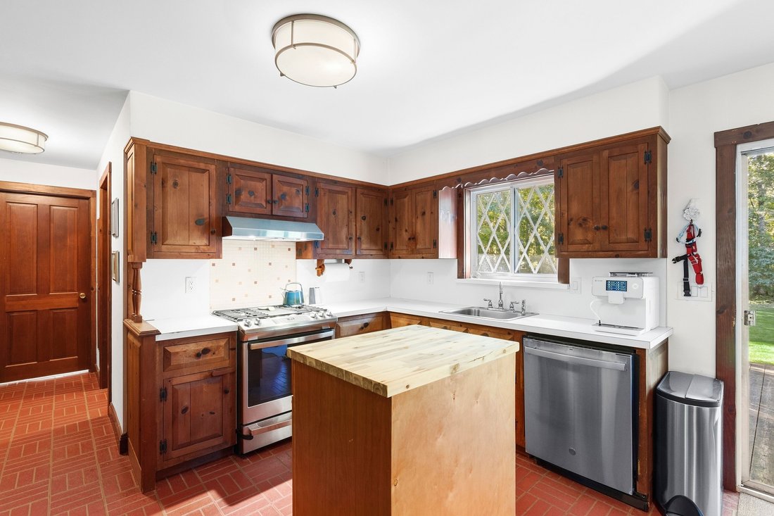 House in East Hampton, New York, United States 2 - 19105211