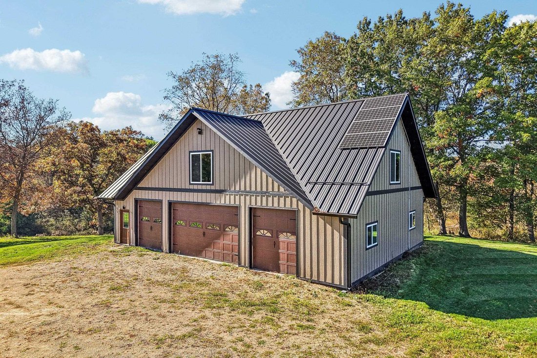 House in Hill Point, Wisconsin, United States 2 - 19103343