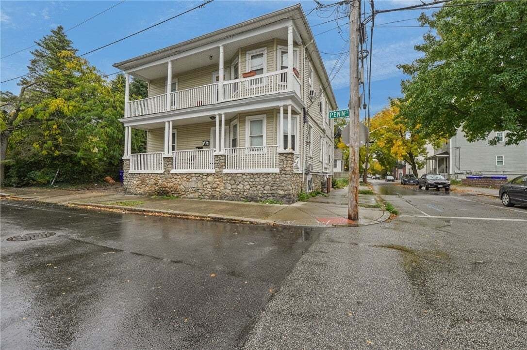 Providence, Rhode Island, United States 3 - 19103480