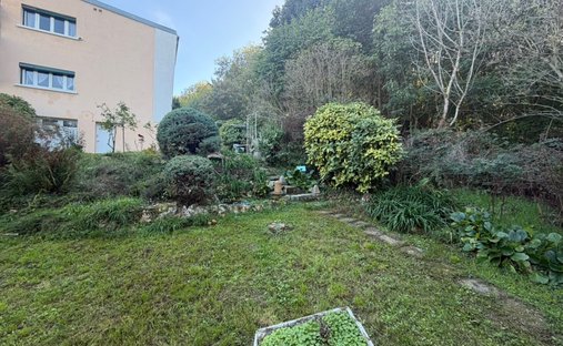 Maison à Beau Site-Pommerets-Binelles, Sèvres, France 1