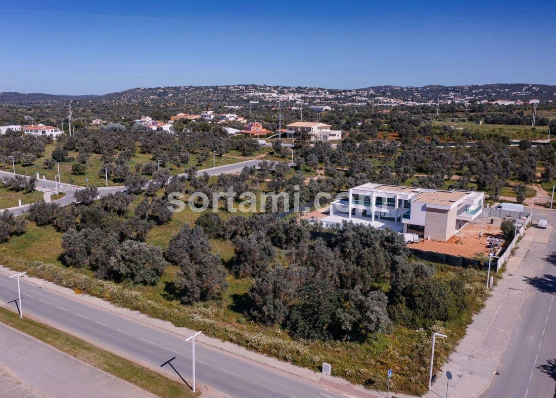 Land in Quarteira, Algarve, Portugal 1 - 19105253