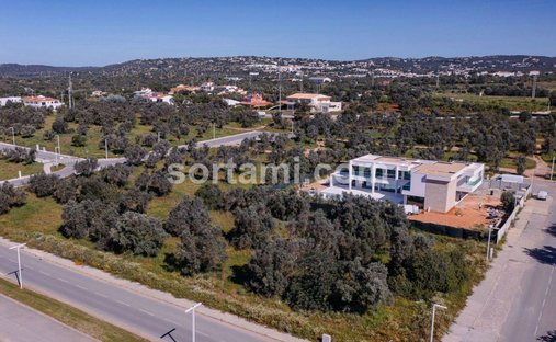 Terreno a Quarteira, Algarve, Portogallo 1