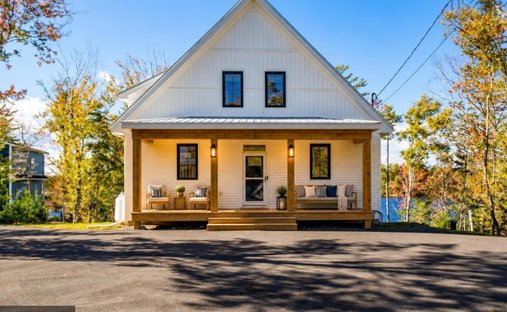 House in Mount Uniacke, Nova Scotia, Canada 1