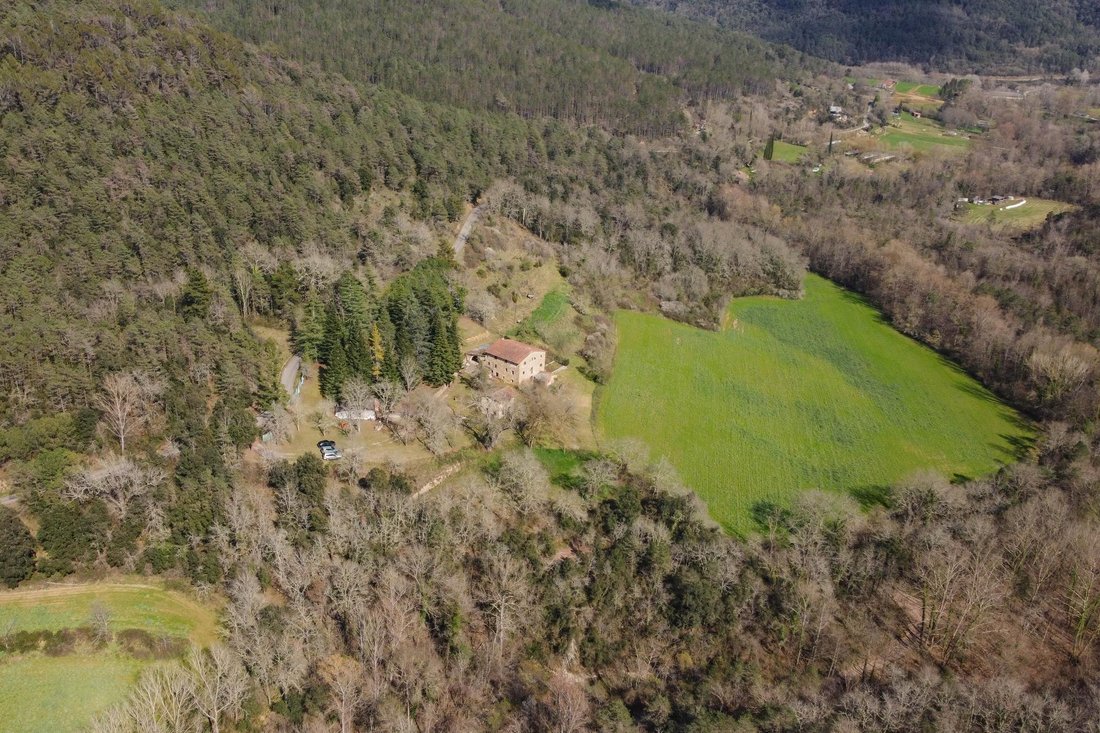 Casa de Campo en la Vall d'en Bas, Cataluña, España 2 - 19103732