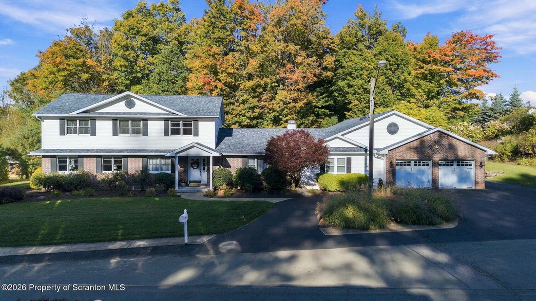 House in Clarks Summit, Pennsylvania, United States 2 - 19103100