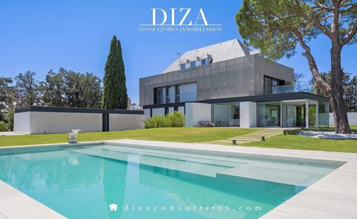 Villa à Pozuelo de Alarcón, Communauté de Madrid, Espagne 1
