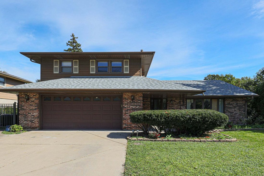 House in Mount Prospect, Illinois, United States 1 - 19104727