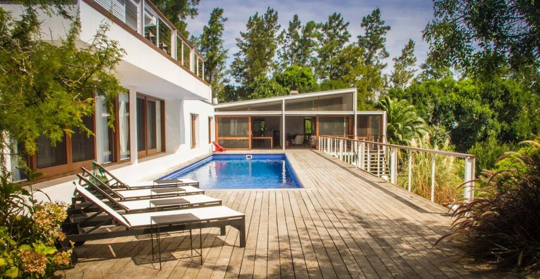 House in Colonia del Sacramento, Colonia Department, Uruguay 1 - 19103072