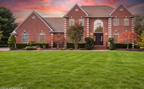 House in Manalapan Township, New Jersey, United States 1