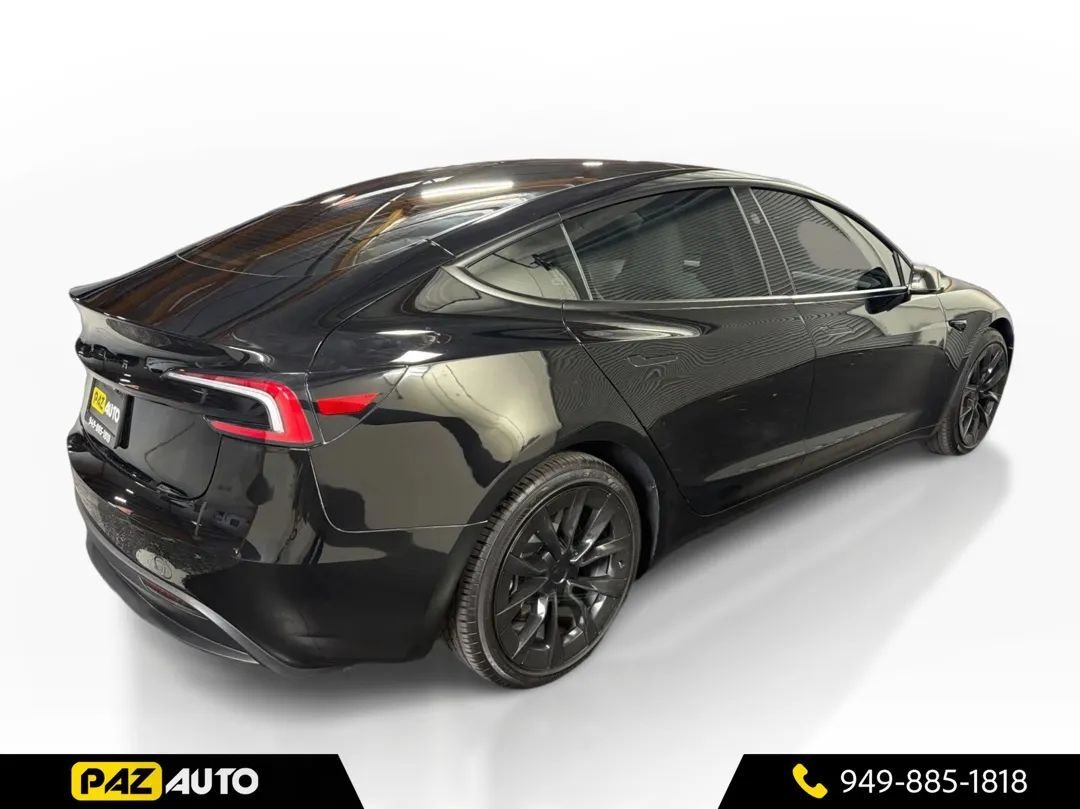 Sedan in Laguna Hills, CA, United States 5 - 19105744