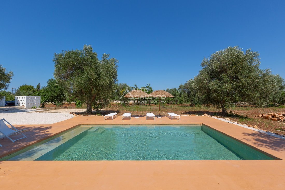 Villa in San Vito dei Normanni, Apulia, Italy 4 - 19104291