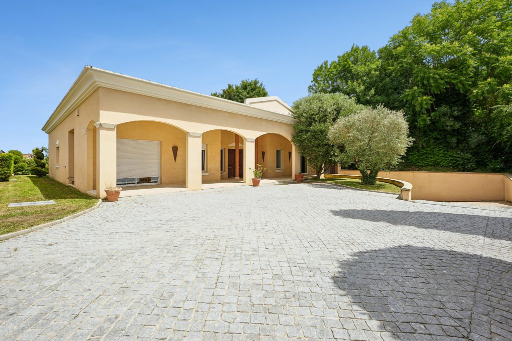 Villa in Genas, Auvergne-Rhône-Alpes, France 4 - 19103581
